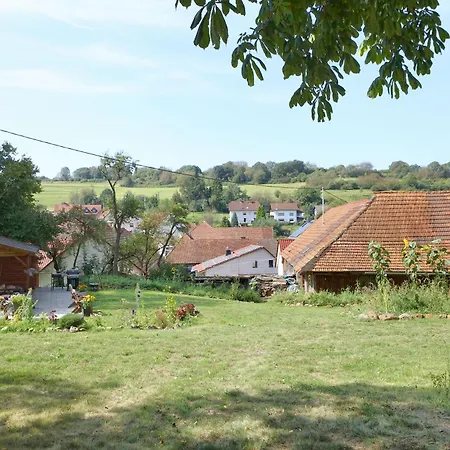 Cosyhome Vogelsberg 別荘 Feldatal